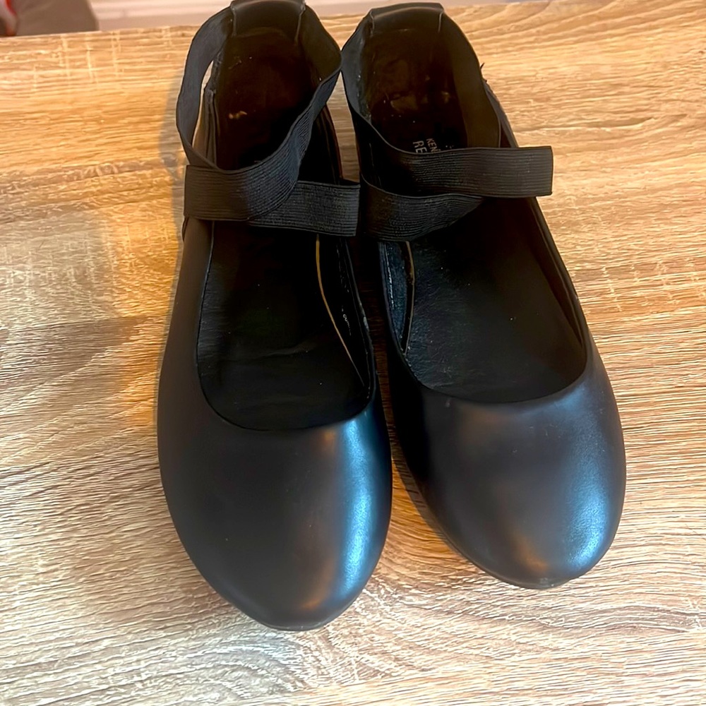 Kenneth Cole ballet flats